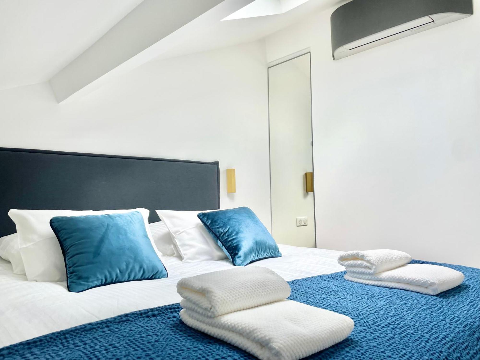 Apartamento Duplex En Plein Coeur De Cannes, 5 Min Walk To Croisette And Palais *